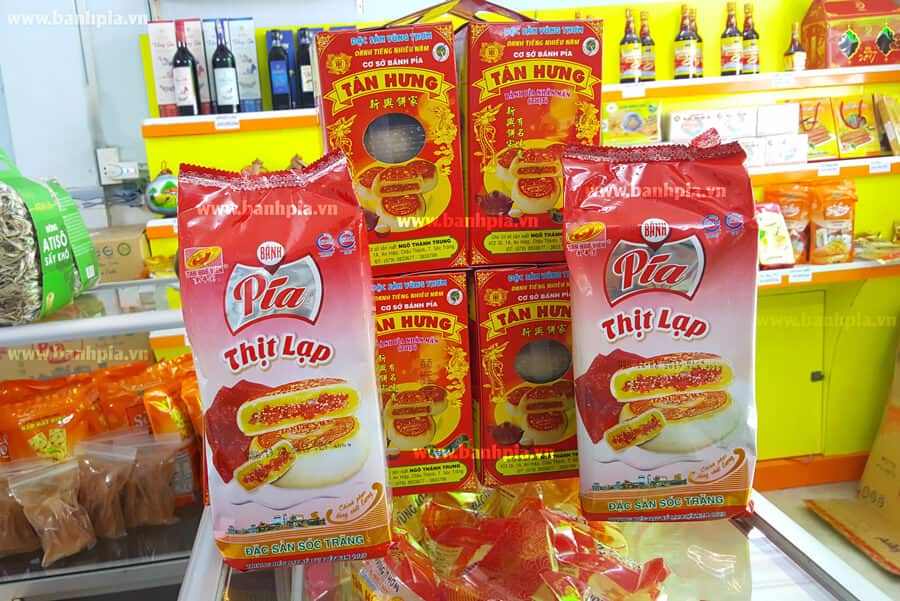 Bánh pía thịt lạp