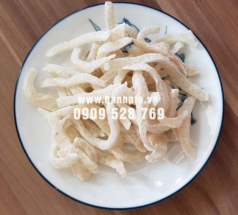 Mua mứt dừa non ở Sài Gòn