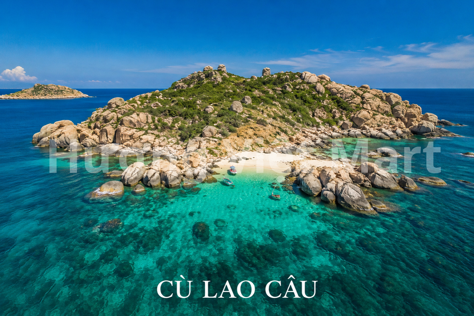 Lặn ngắm san hô tự nhiên, cắm trại qua đêm bên bờ biển và ngắm bầu trời đầy sao không bị ô nhiễm ánh sáng.